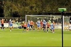 決賽上演凌空剪刀腳絕平，英格蘭低級別門將震撼全場