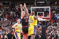 賽季十大絕殺：吉迪三分絕殺湖人 老詹極限補籃封神 小卡左手神跡