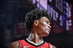 阿門-湯普森22分鐘高效輸出11分3助正負值+15