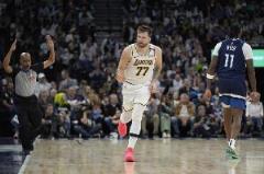 東契奇回應G4裁判報告：比賽已結束，我們輸了只能向前看