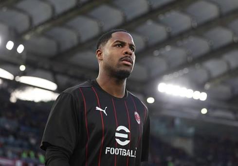 曼聯正積極尋求新門將，關注邁尼昂動態